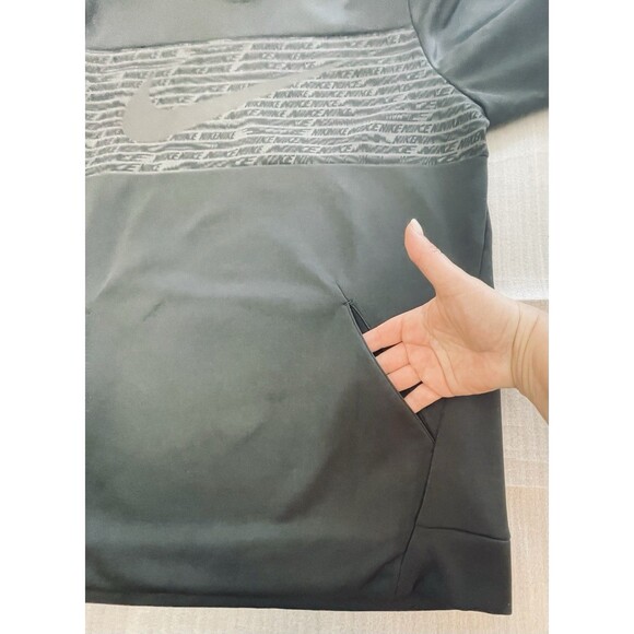 SOLD- Nike Dri-Fit Black Hoodie Sweatshirt Men’s  M Swoosh Logo Fleece Pullover - Picture 7 of 12